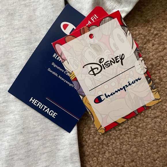 (NWT) Champion Authentic x Disney “Mickey Mouse & Friends” Shirt Men’s Medium - Picture 7 of 8